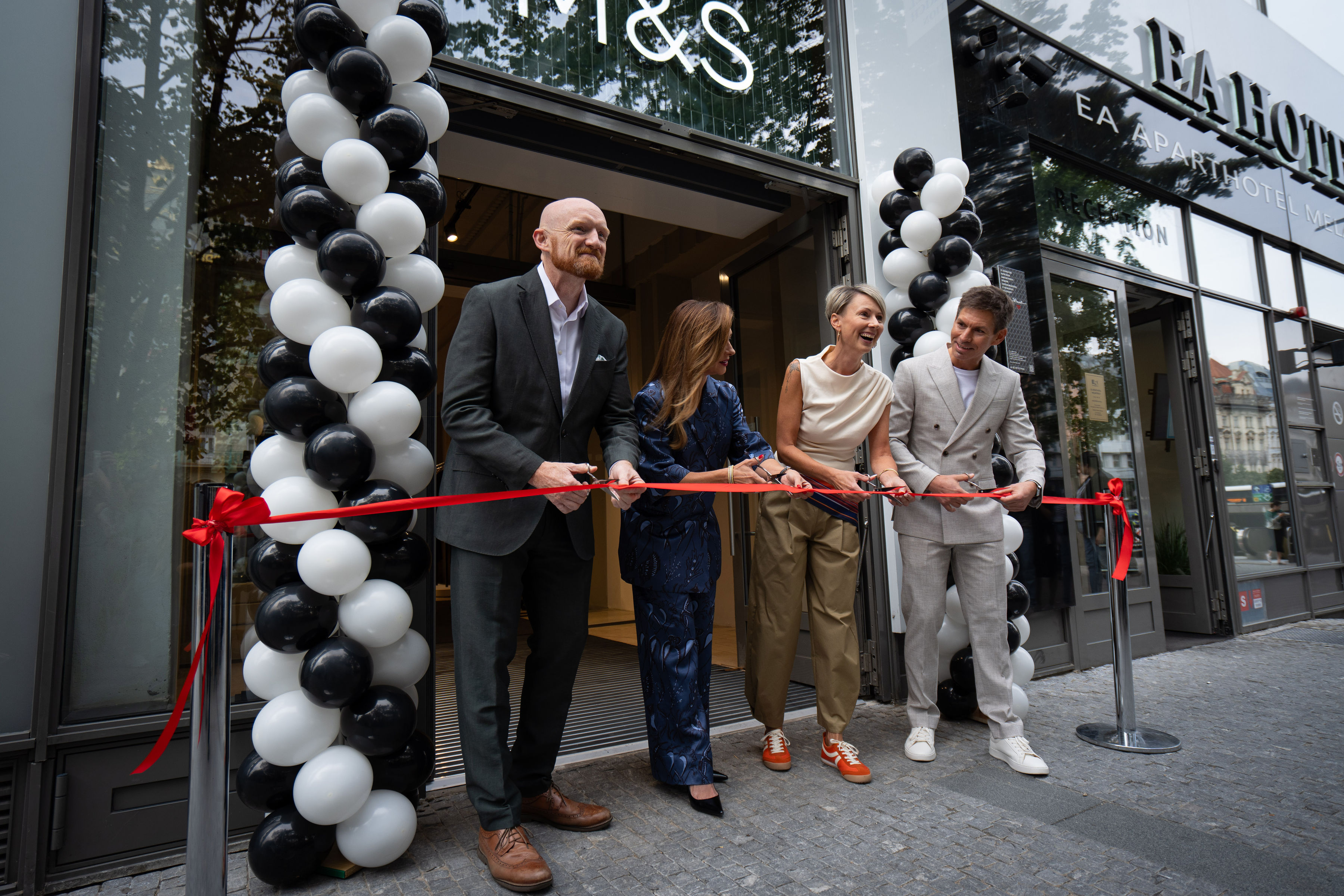 Marks & Spencer představuje nový Melantrich. Prodejna na Václavském náměstí je v pětici prvních na světě v novém konceptu