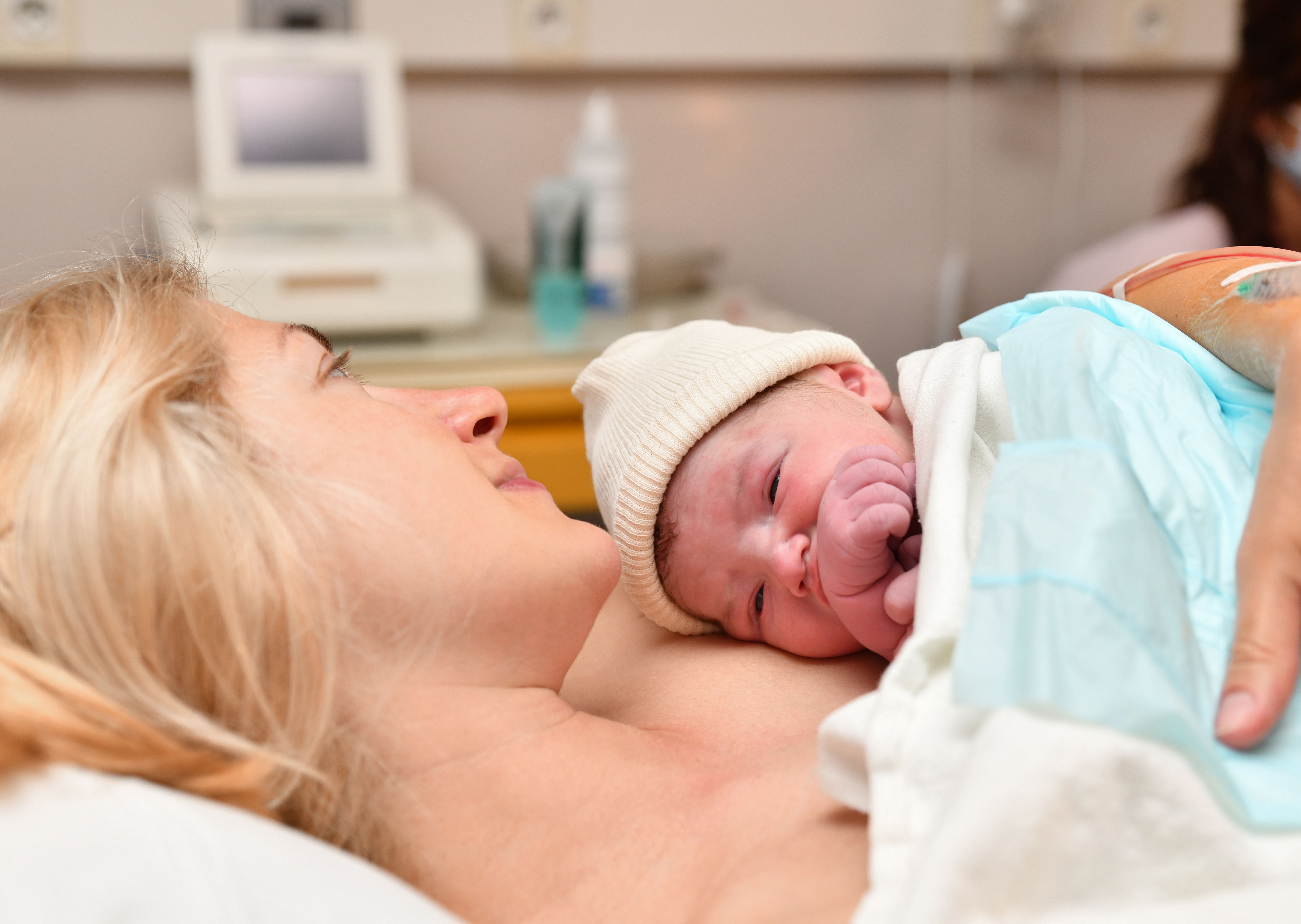 Pupečníková krev může pomoci při léčbě závažných onemocnění. Červenec upozorňuje na její význam