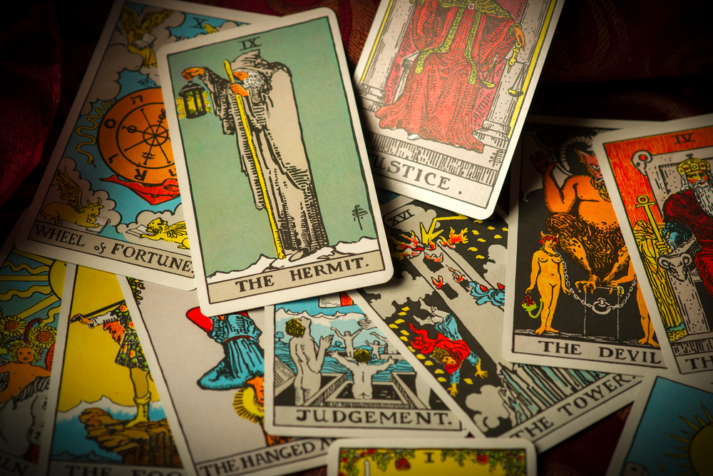A,Pile,Of,Tarot,Trump,Cards,Jumbled,,Scattered,And,Haphazardly