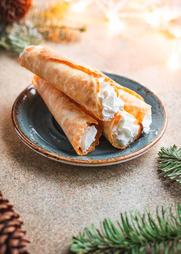 Traditional,Christmas,Norwegian,Cookies,Krumkake,With,Whipped,Cream,Among,Winter