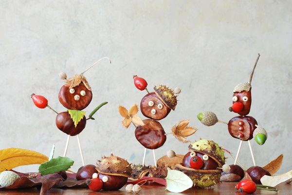 Autumn,Forest,Figures,,Made,Of,Chestnuts,,Leaves,,Rose,Hips,,Wooden